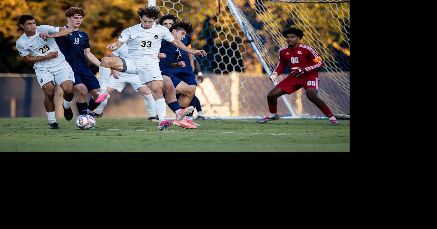 UC Davis men back on the pitch