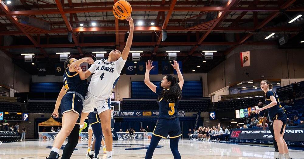 Aggie women drop a close one to UCSD | Sports | davisenterprise.com