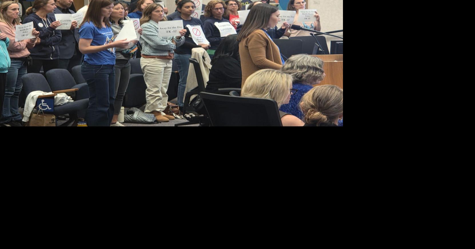 School board reschedules tech talk