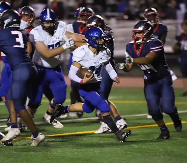 Football Blue Devils unable to stay with Eagles Blue Devils