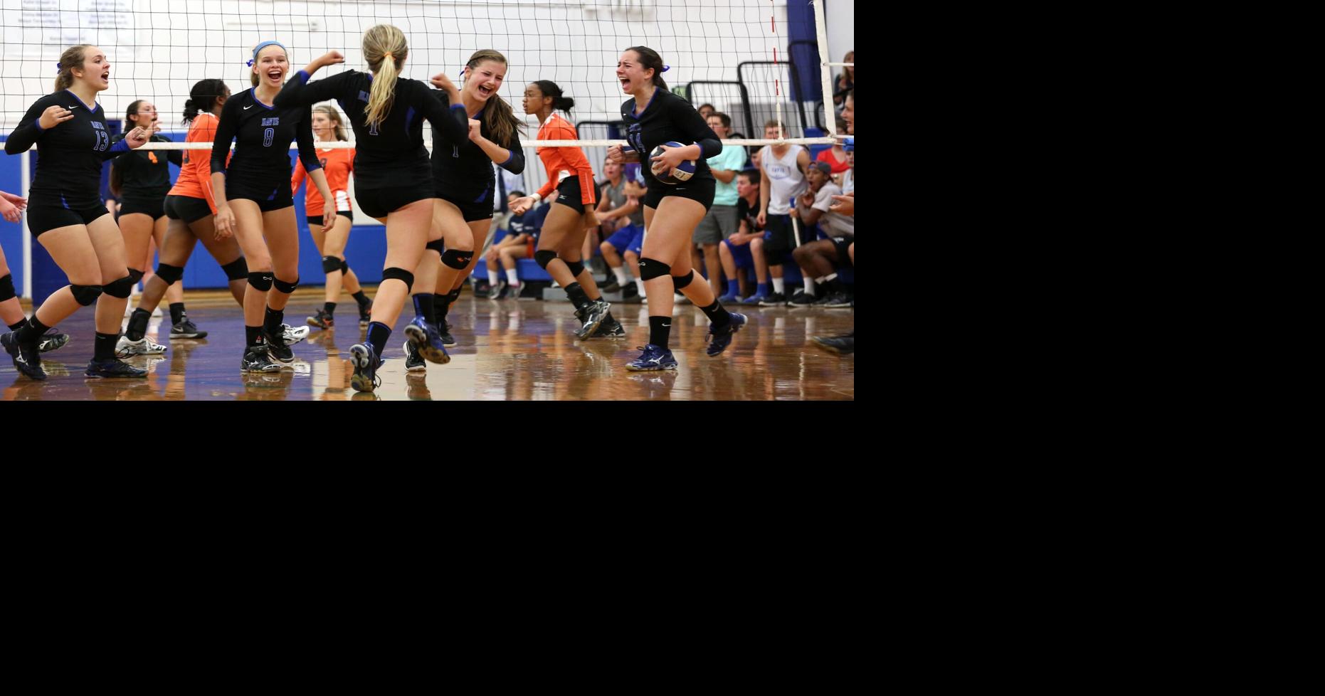 Closest volleyball match ever? Bulldogs edge DHS girls in five sets