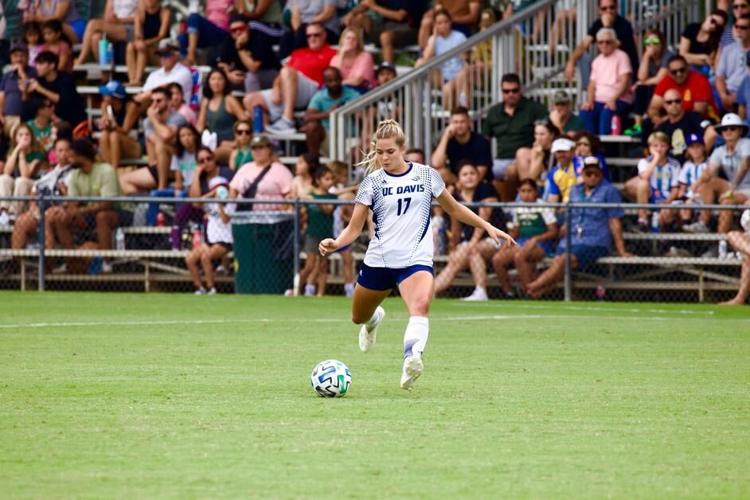 Soccer UC Davis women blank Sports