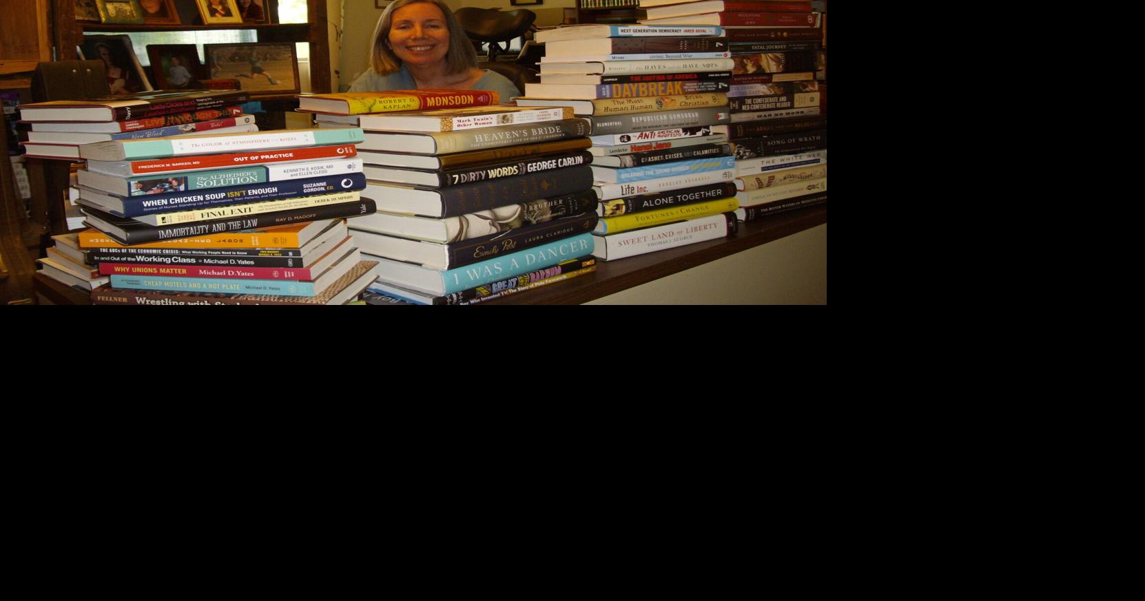 Kassing hosts KDVS fundraiser Briefly