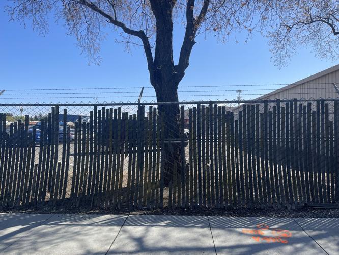 PG&E Service Center fencing construction underway | News ...