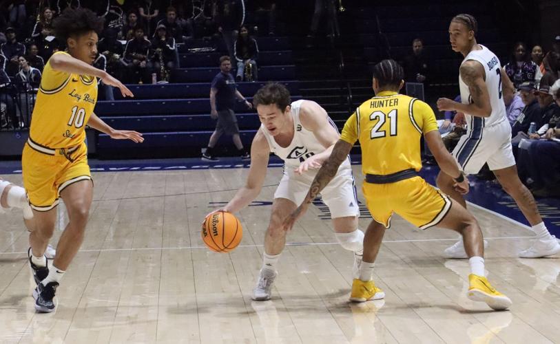 Elijah Pepper Breaks UC Davis Single Season Scoring Record - UC