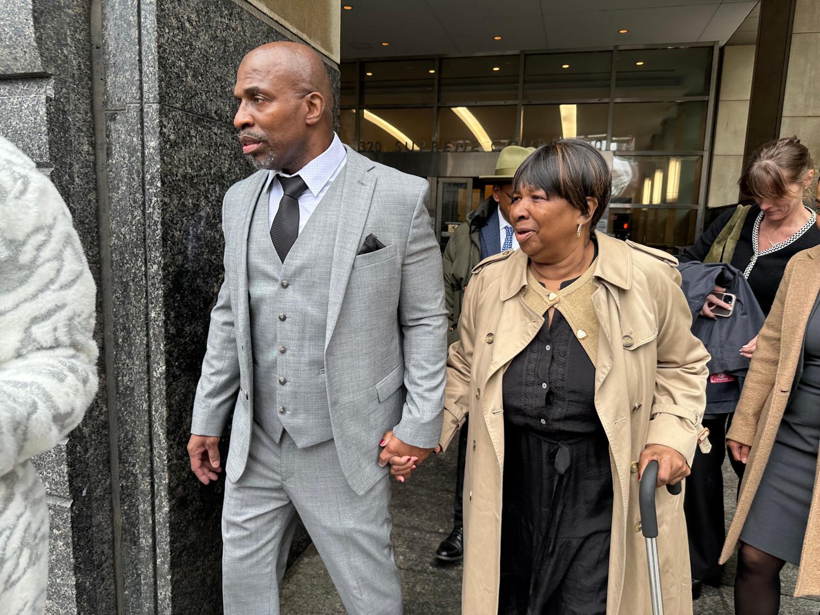 New York man freed after 19 years in prison for robbery he didn't ...