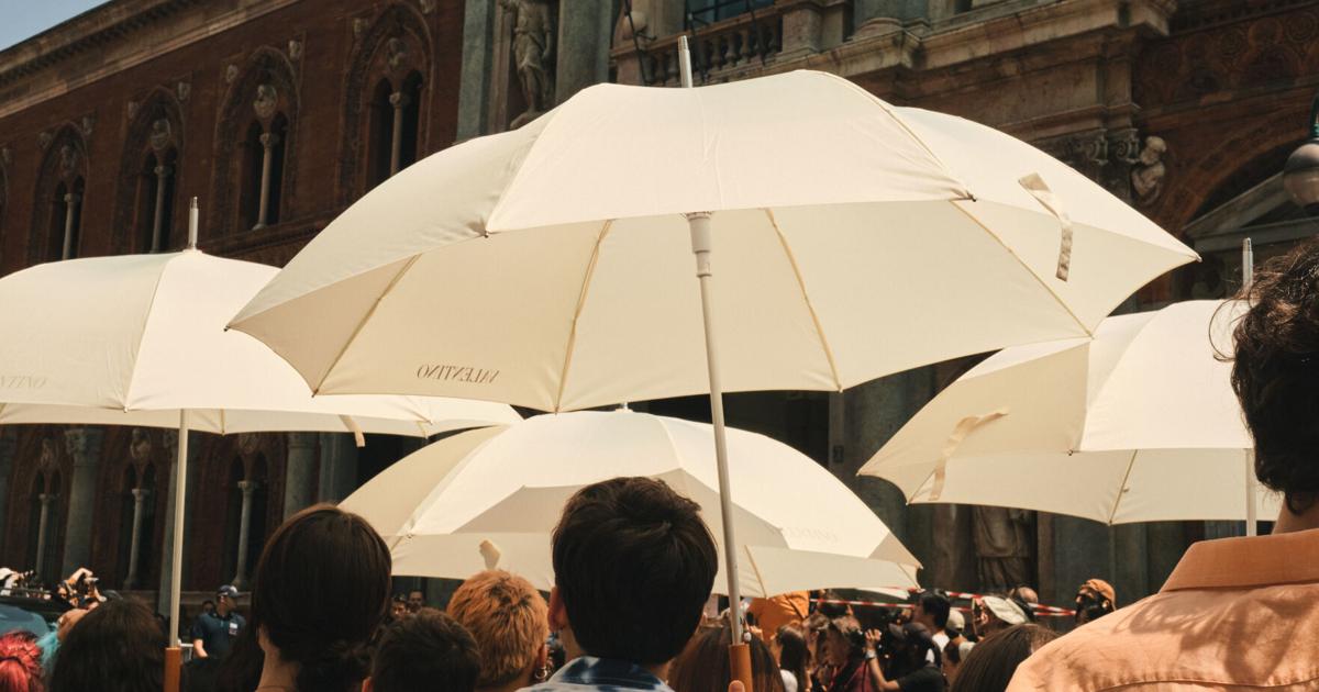 Sun’s out, UV umbrellas out