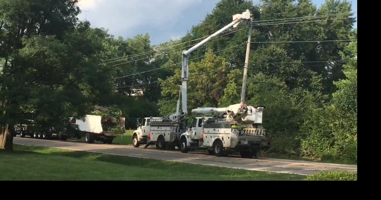 Truck hits power pole in Centerville, causes outage for hundreds ...