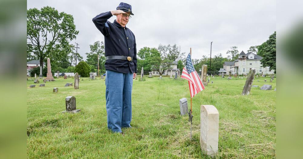 Area group connects Civil War descendants to history through Memorial Day traditions