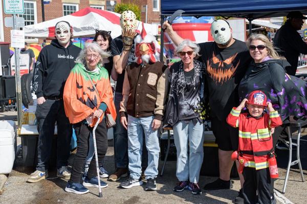 Things to do in southwest Ohio this weekend: Fall festivals for apple butter, caramel apples, chocolate, black walnuts and more