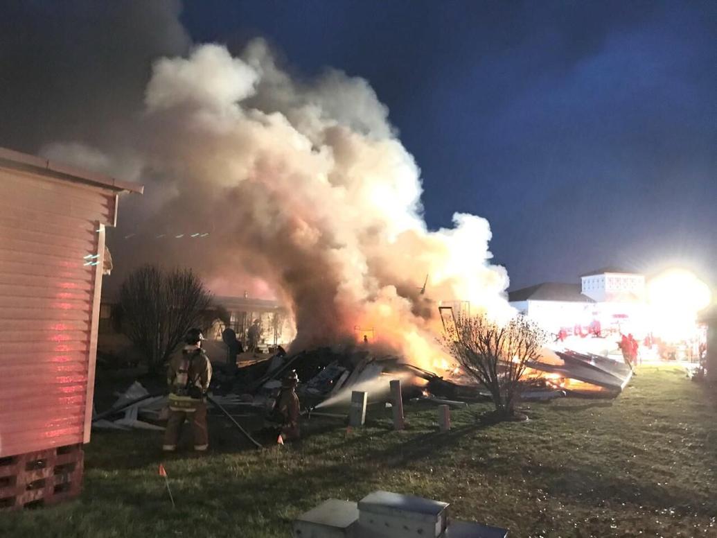 Mobile home explosion near Columbus injures 2 people | Local ...