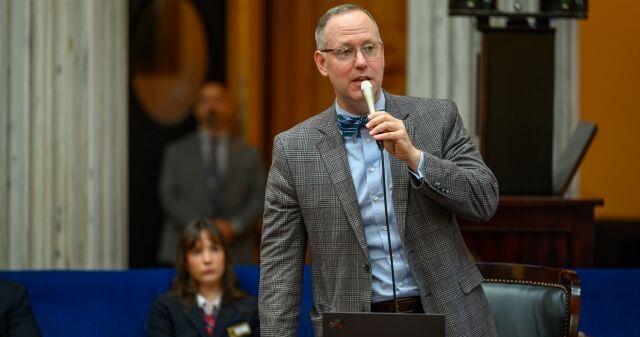 Bill reducing the time health insurers have to recoup overpayments from providers signed into law