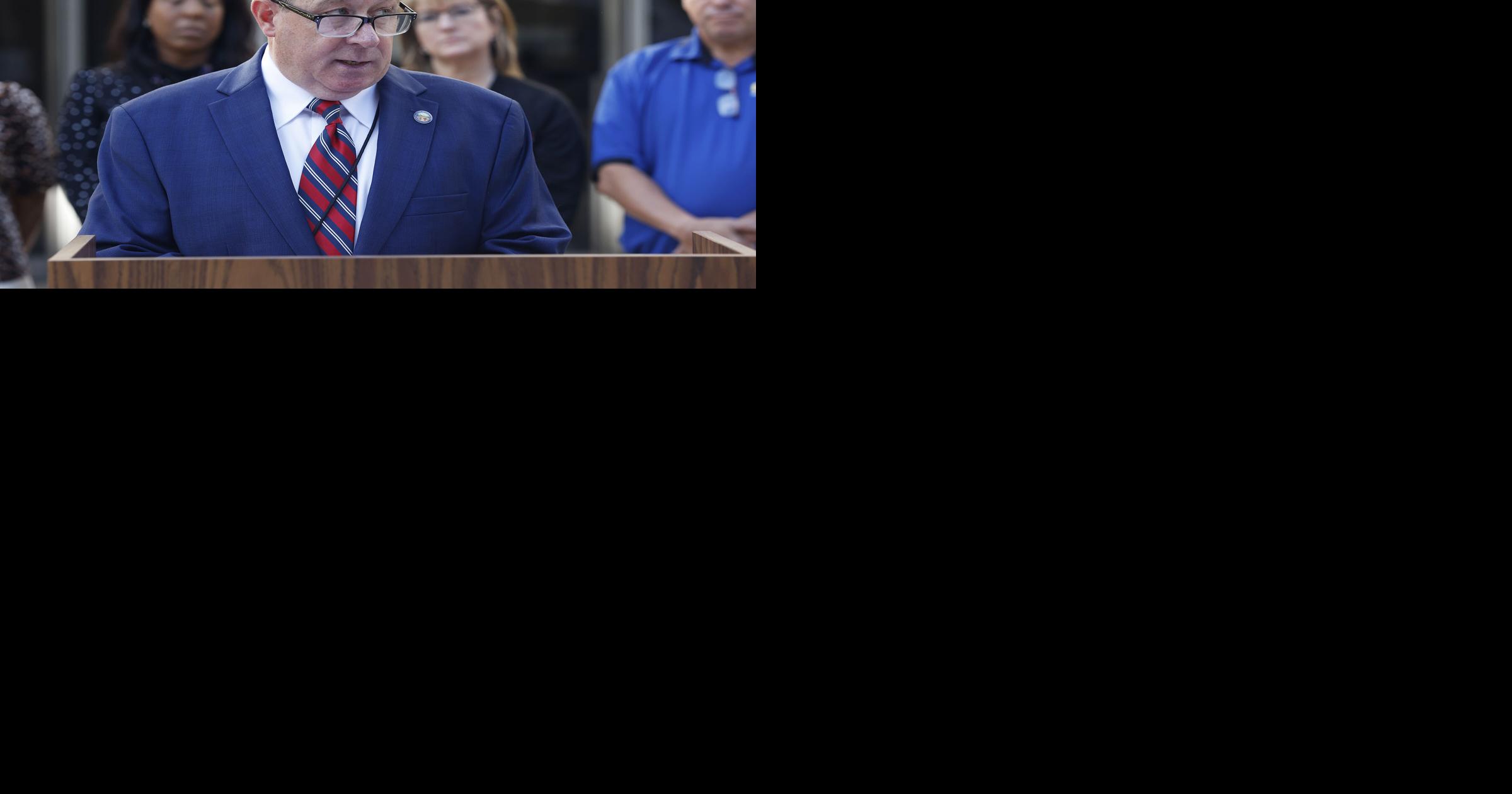Ohio auditor tried to strike deal to let convicted county clerk stay in ...