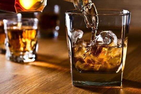 Ohio House approves 'cocktails to go' bill, which now goes to senate ...