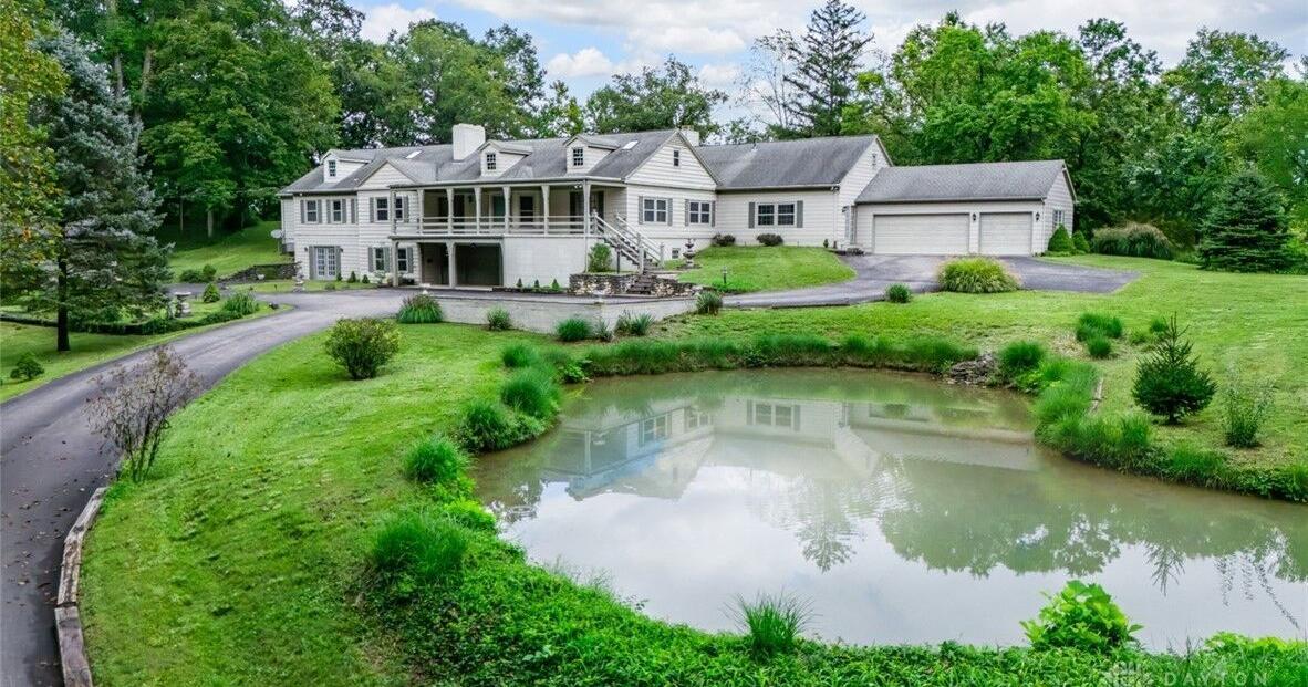 $1.290M Washington Twp. estate for sale is on more than 3 acres