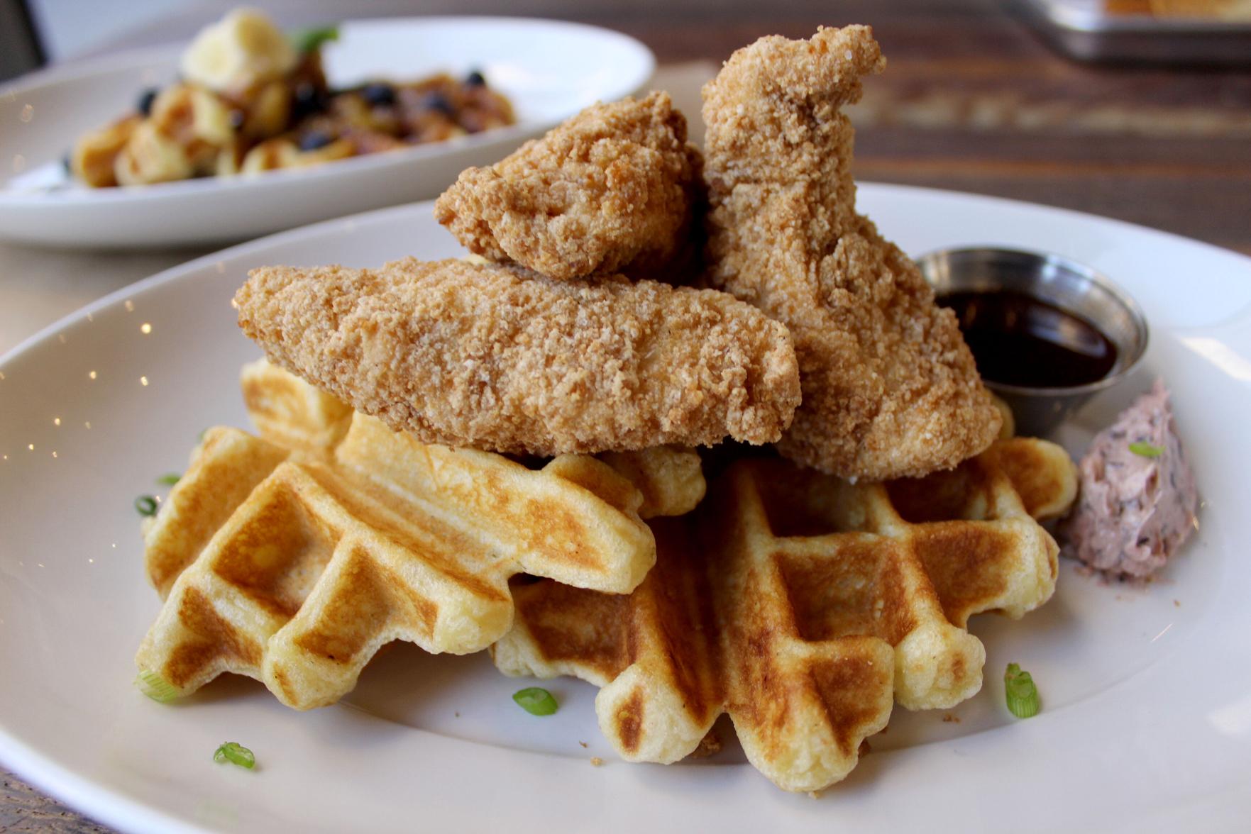 Kids eat free deal at Table 33 in downtown Dayton this summer ...