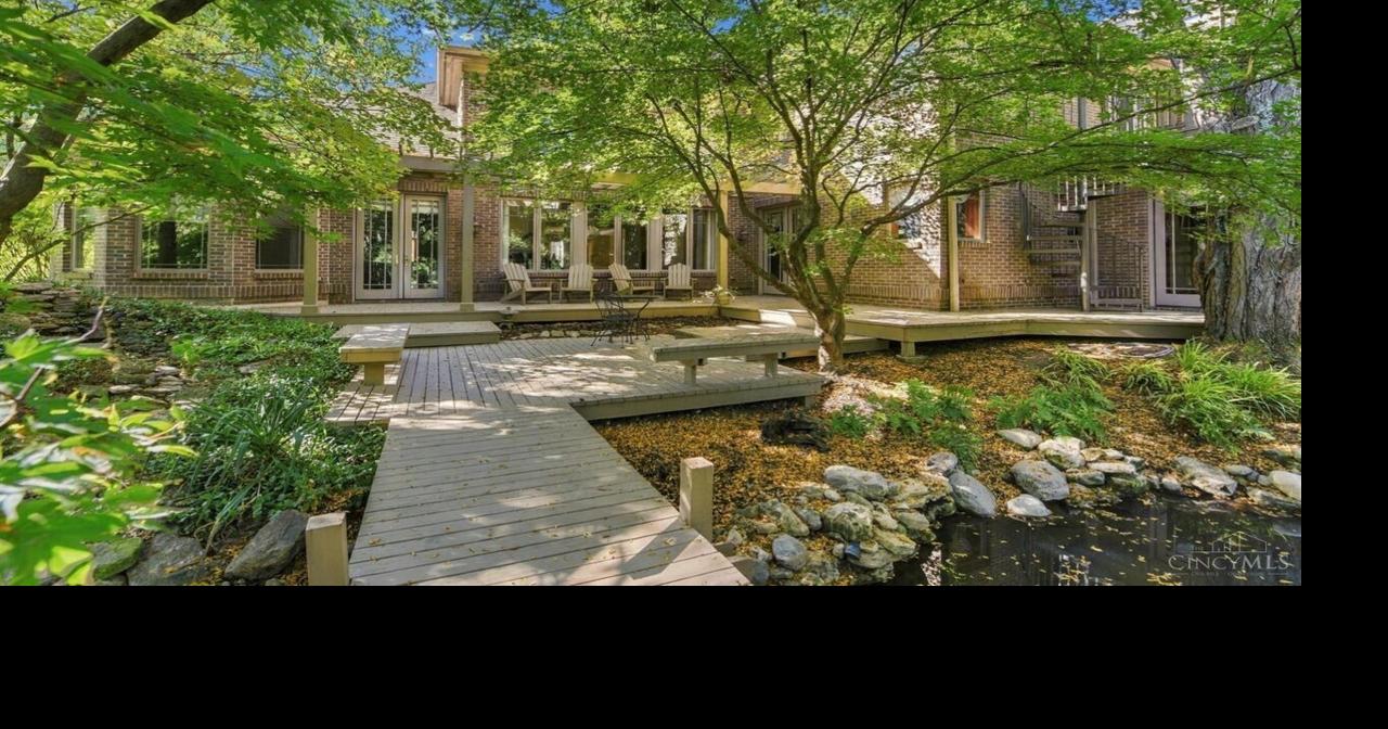 Real estate: $1.2M West Chester Twp. home for sale has spiral staircase, 2-story living room