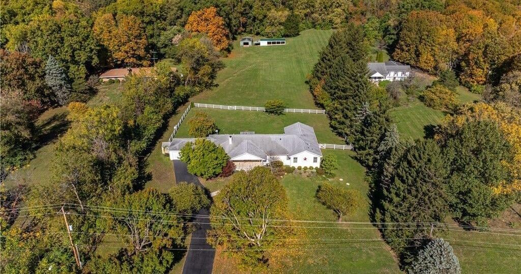 $610K Enon ranch on more than 3 acres