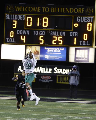 110124-qc-spt-bettendorf-fb 0030.jpg