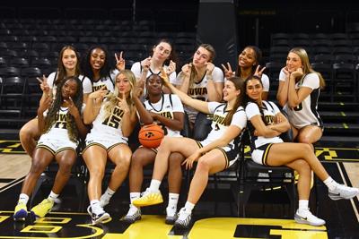 101326-spt-iowa-wbb-media-day-10 - 1