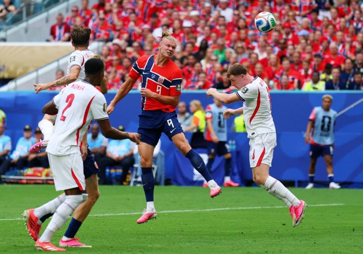 SOCCER-WORLDCUP-NOR-ENG/