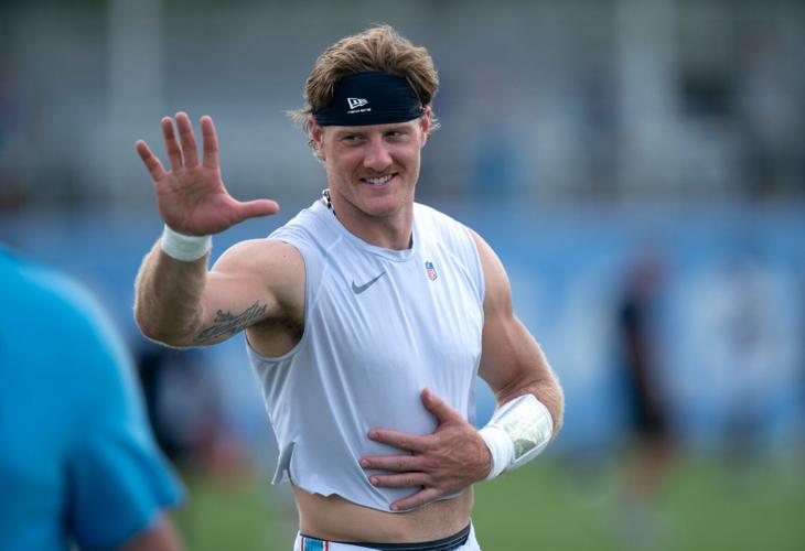 Tennessee Titans quarterback Will Levis (8) heads off the field after the joint practice with the Seattle Seahawks at Vanderbilt