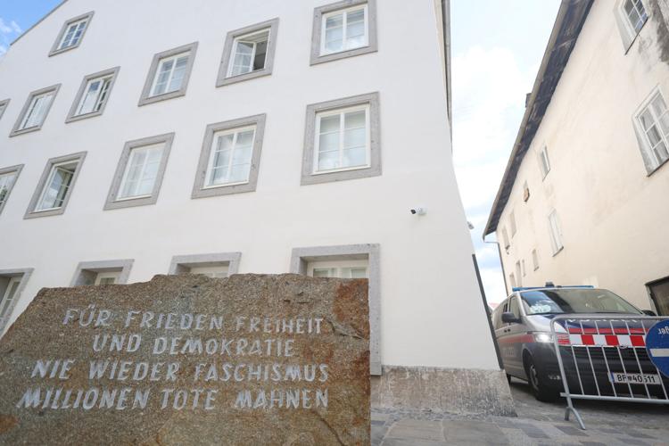 AUSTRIA-HITLER/BIRTHPLACE