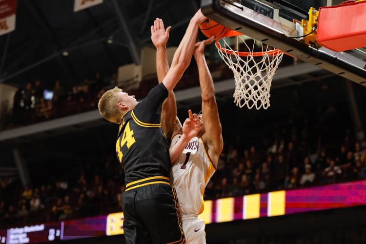 Iowa Minnesota Basketball