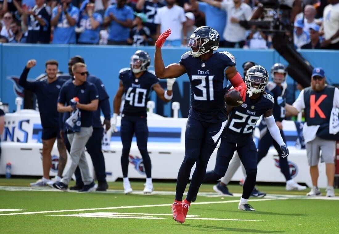 A.J. Brown Knee Trouble Influenced Titans' Trade Decision?