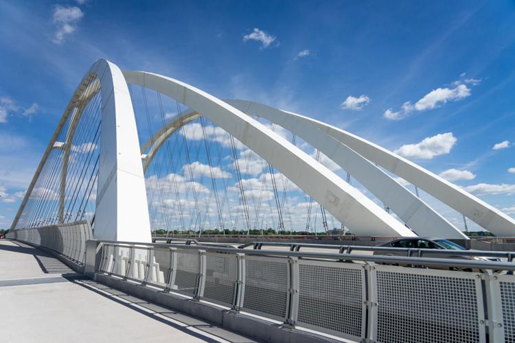 052322-qc-nws-bridge