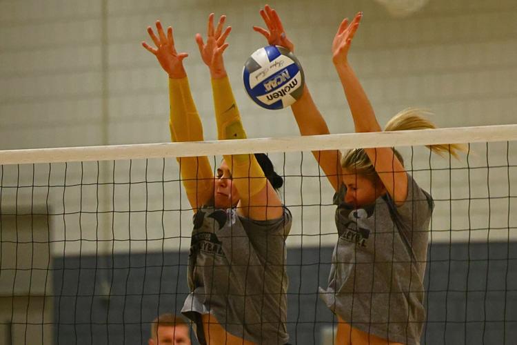 Iowa VBall at UNI Spring Tournament 2