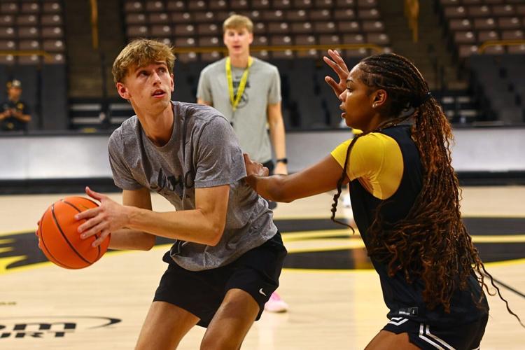 101326-spt-iowa-wbb-media-day-23 - 1
