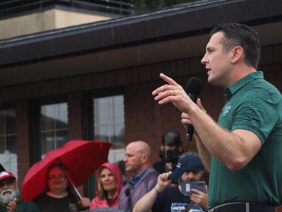Lahn criticizes ‘personal attacks’ on residency, family in Iowa governor race