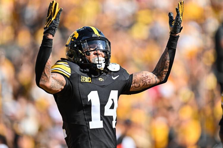 FOOTBALL-NCAA/