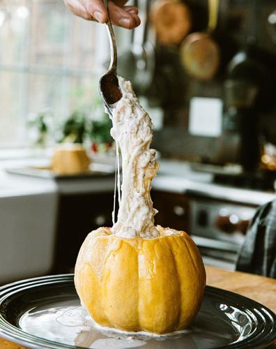 Squash fondue cheese pull