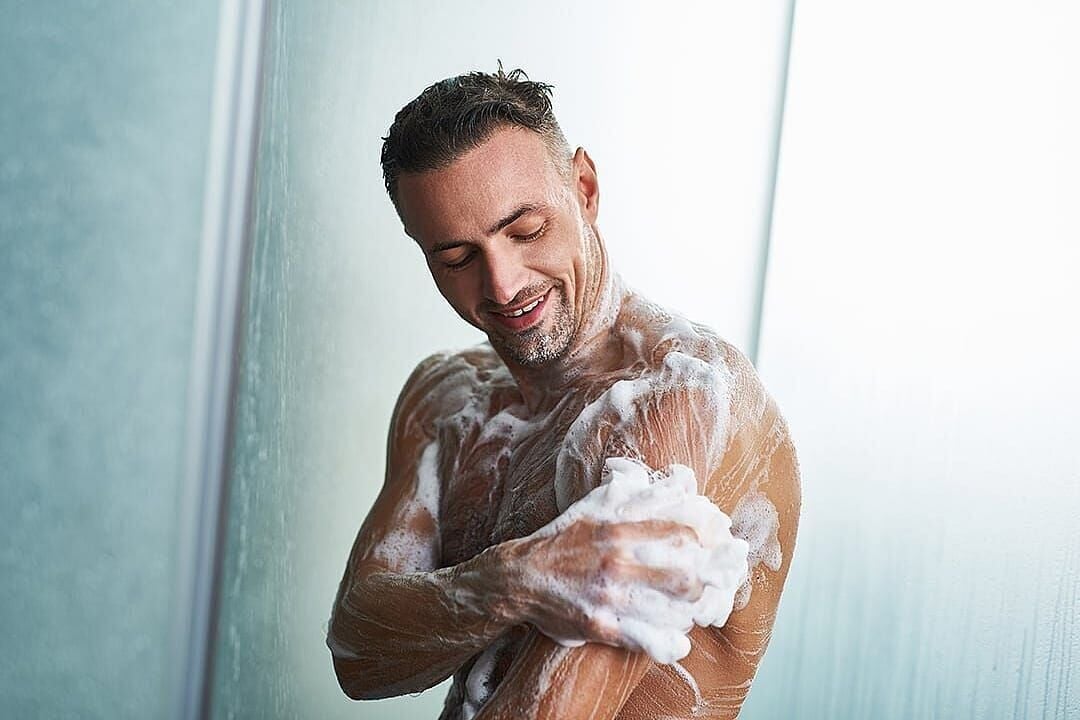 How body wash and shower gel differ