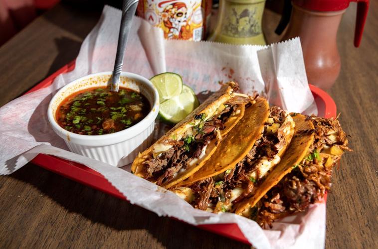 121125-cbn-news-eats-carreta-p2