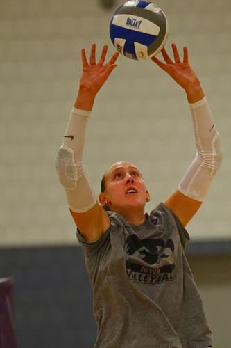 Iowa VBall at UNI Spring Tournament 9