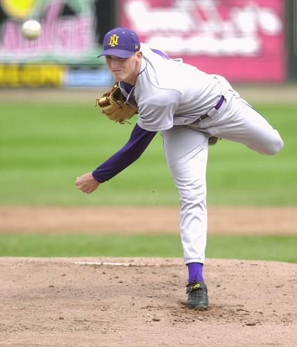 UNI Baseball (2001) 20