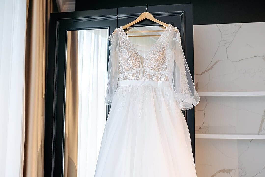 7 wedding expenses that are tax deductible