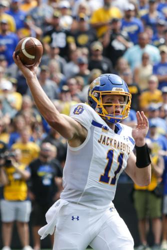 090322-qc-spt-iowa football-29.jpg