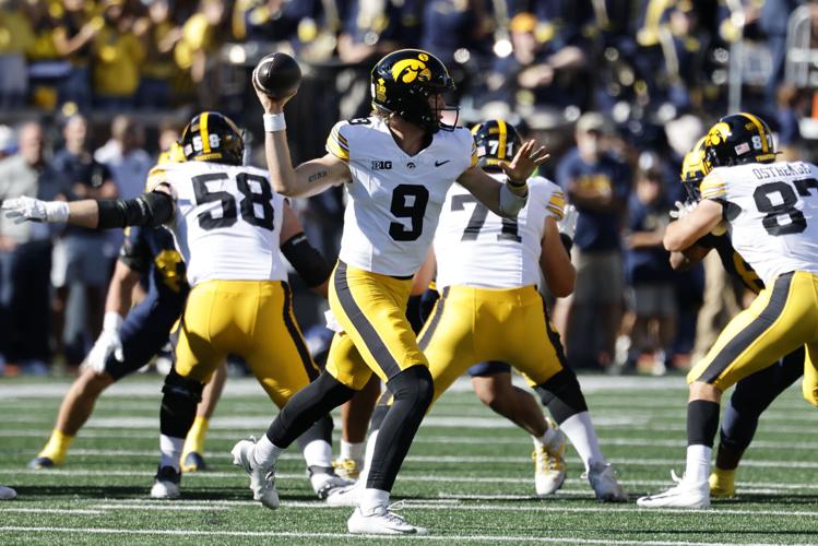 FOOTBALL-NCAA/