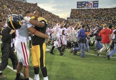 1Iowa-Wisconsin football 10/23