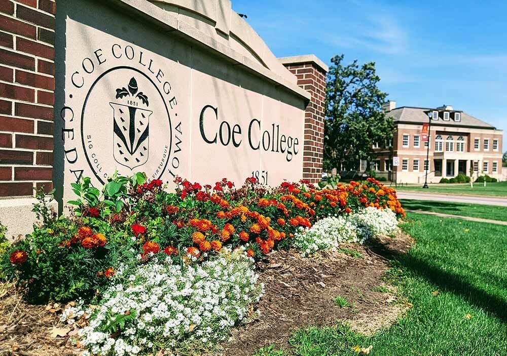 Coe College to launch reduced-credit business administration degree program