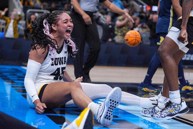 B10 Michigan Iowa Basketball