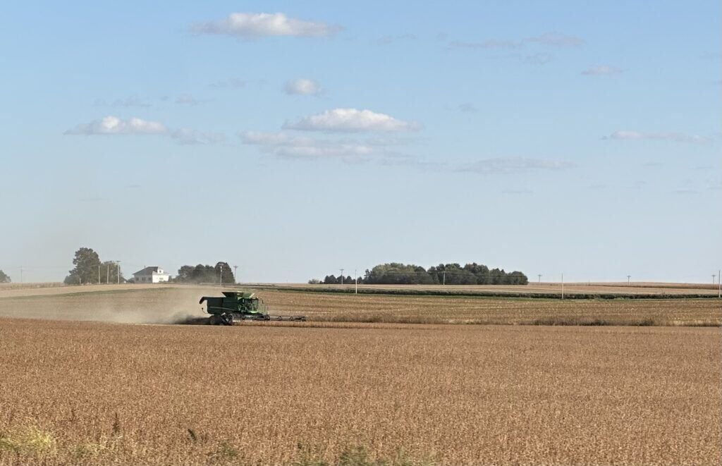 With McConnell back, Senate ag committee advances farm bill on party lines