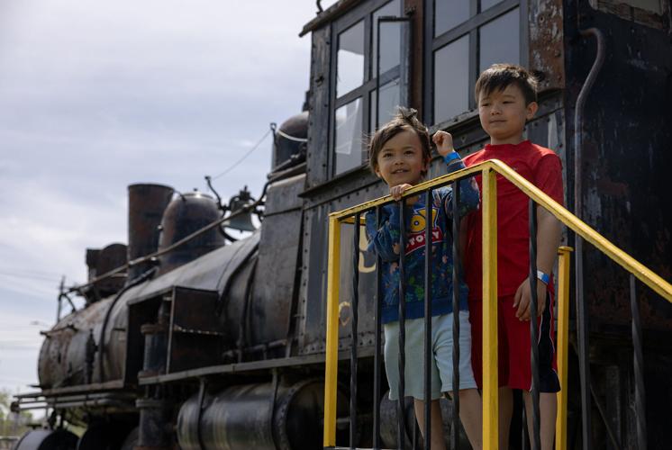 051226-cbn-news-railroad-days-p3