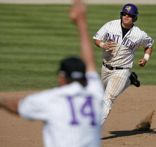 UNI Baseball (2007) 8