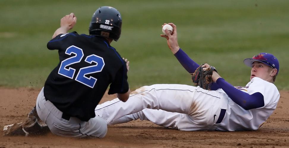 UNI Baseball (2008) 22