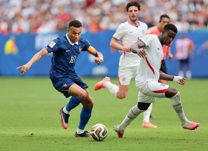 SOCCER-WORLDCUP-FRA-ENG/